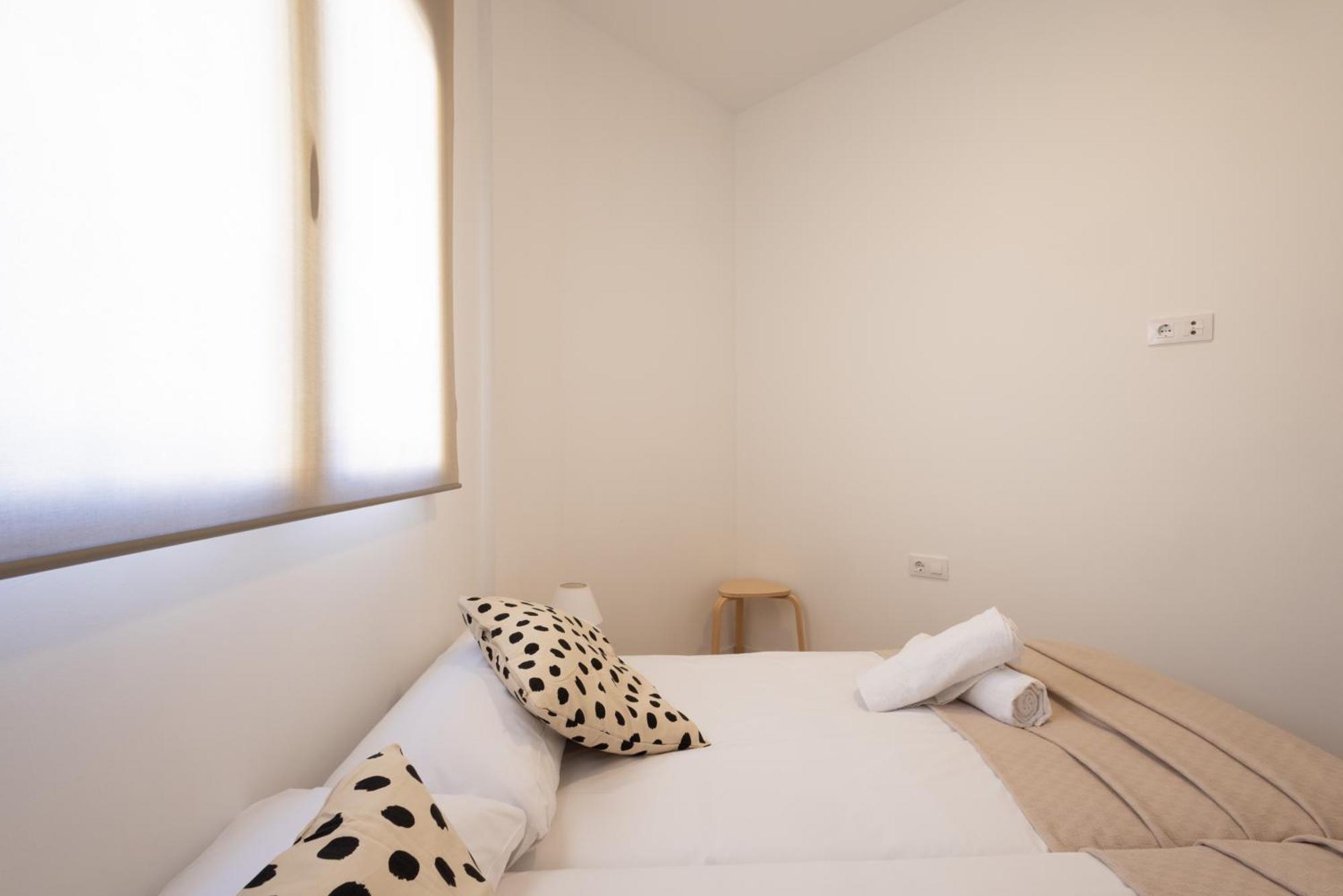 Cruz Cubierta Apartments Valencia Exterior foto