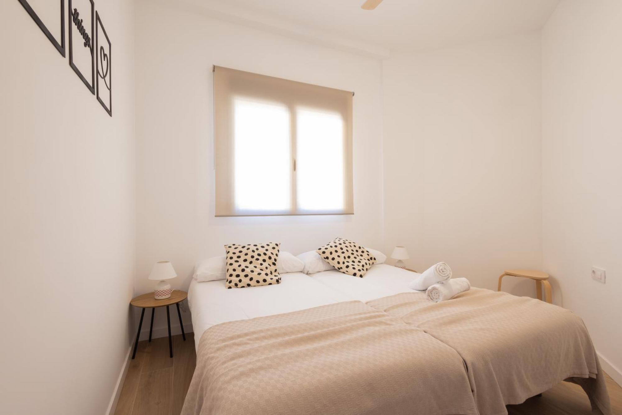 Cruz Cubierta Apartments Valencia Exterior foto